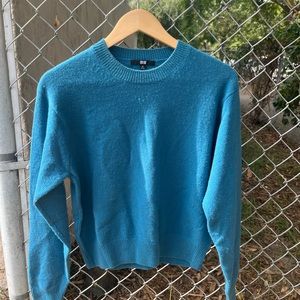 Uniqlo wool crewneck blue sweater